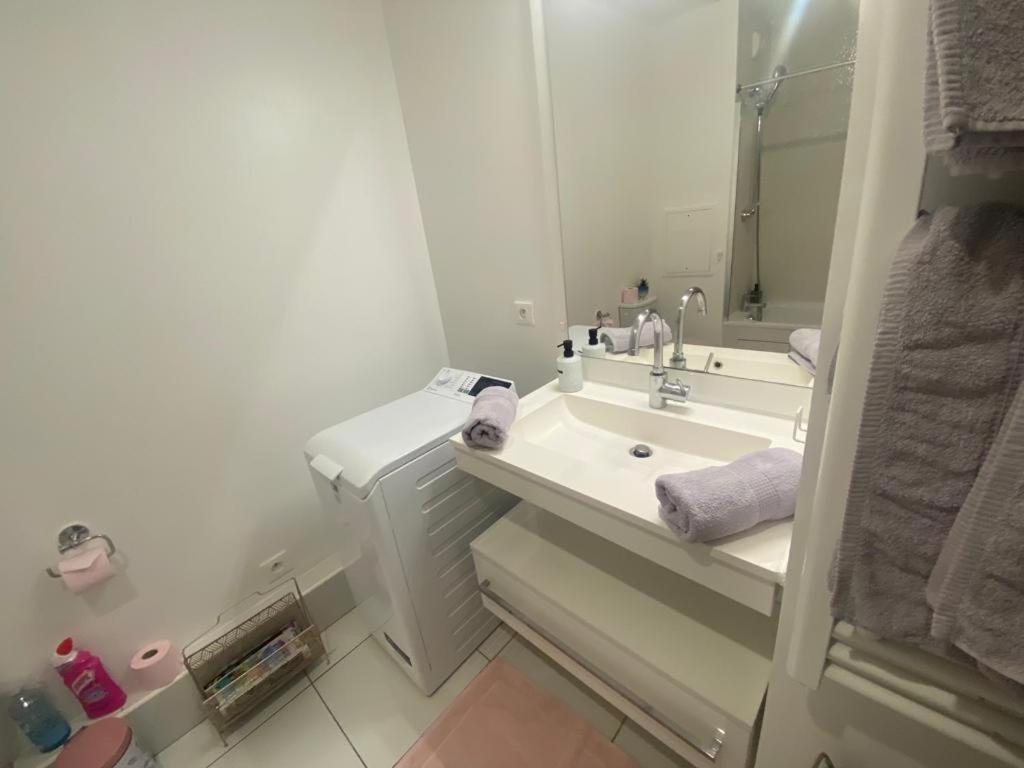 Appartement 80M2, Terrasse Sud, Metro 7 Direction Louvre A 8Minutes, Parking Sous-Sol, Proche Paris-Bercy Ivry-sur-Seine Exterior photo